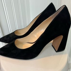 Vince Camuto suede pump